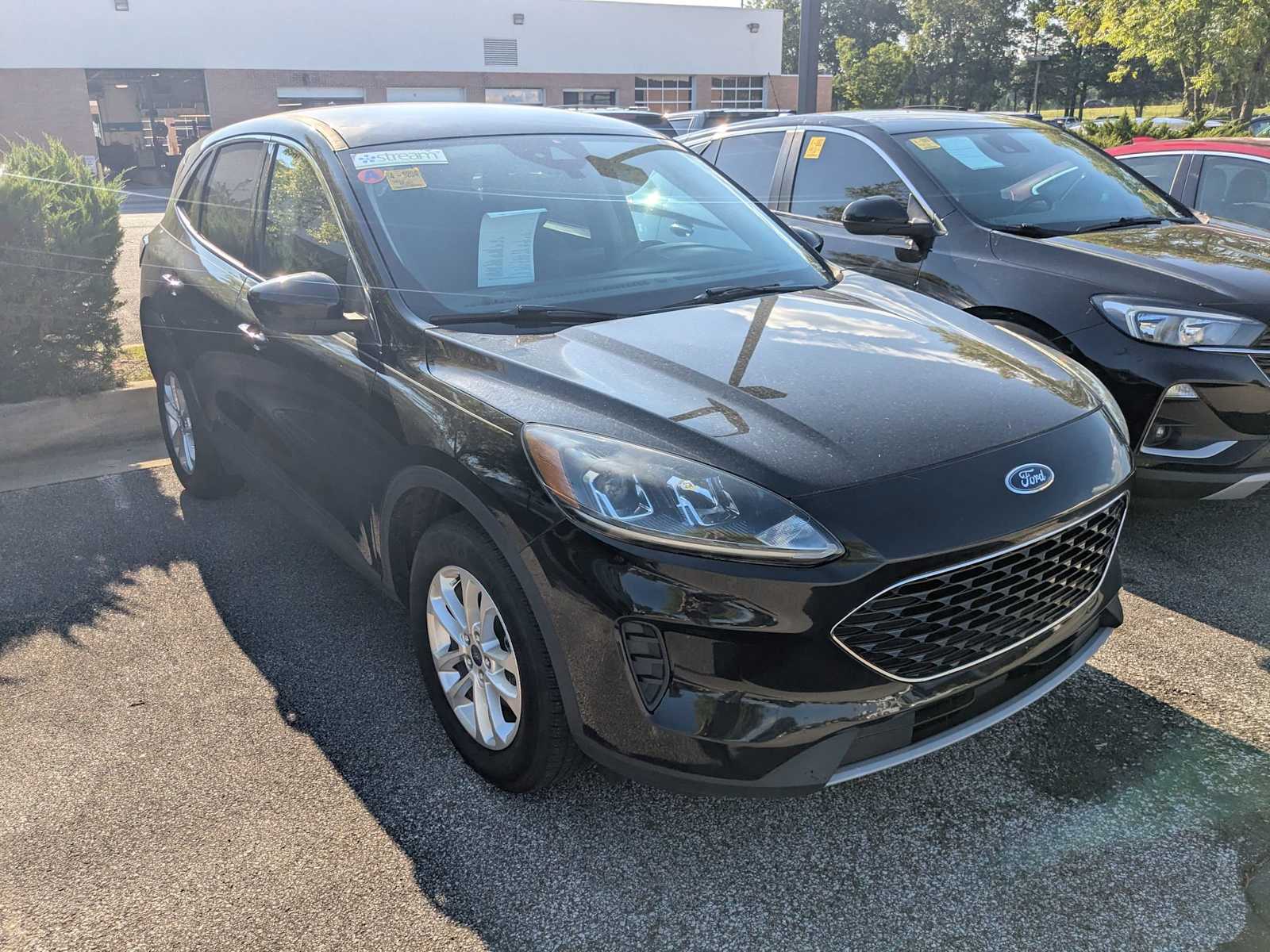 Thumbnail: 2020 Ford Escape - 3