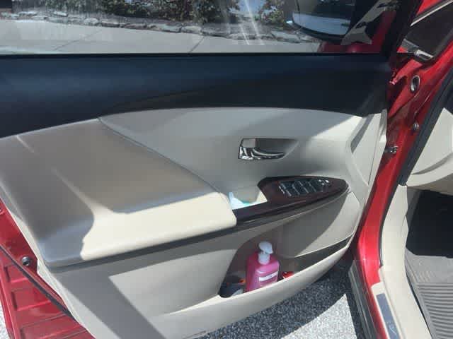 Thumbnail: 2009 Toyota Venza - 3