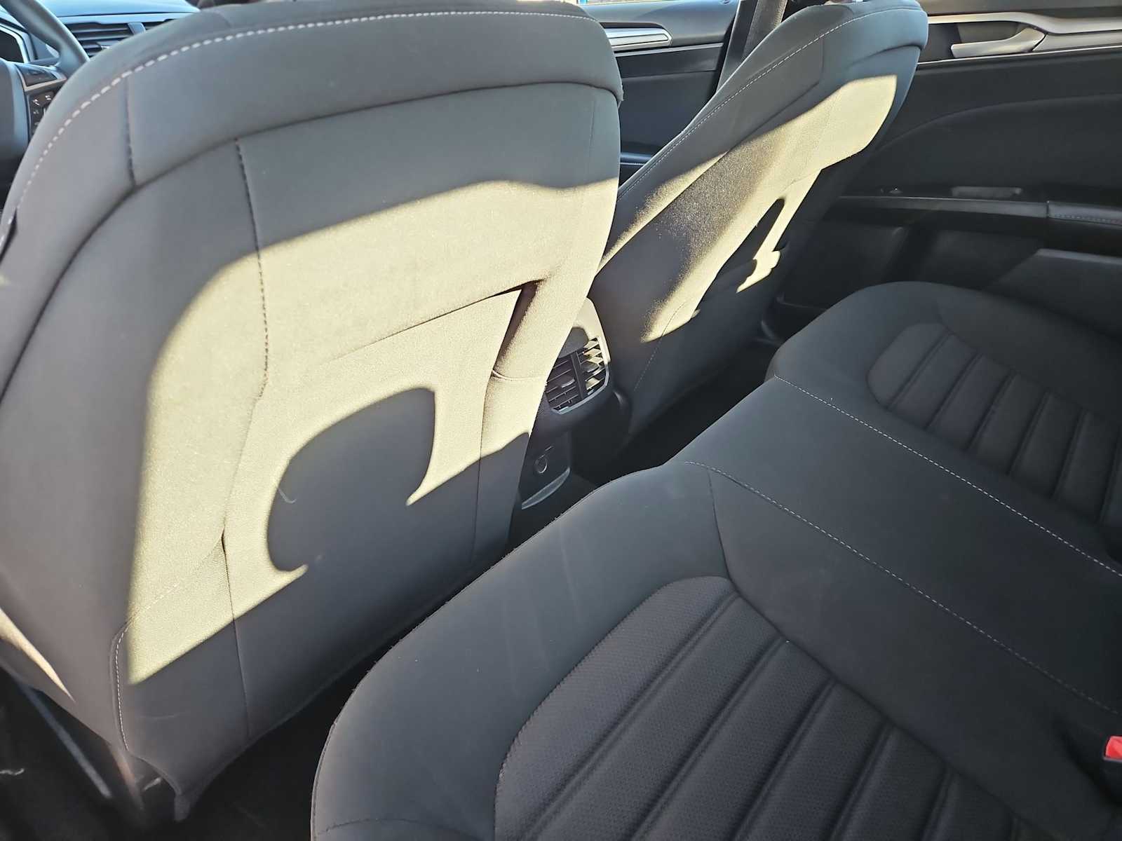 Thumbnail: 2020 Ford Fusion - 18