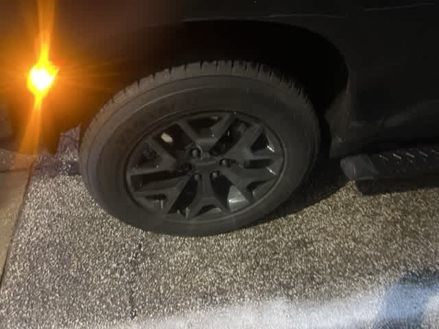 Thumbnail: 2024 Chevrolet Tahoe - 12