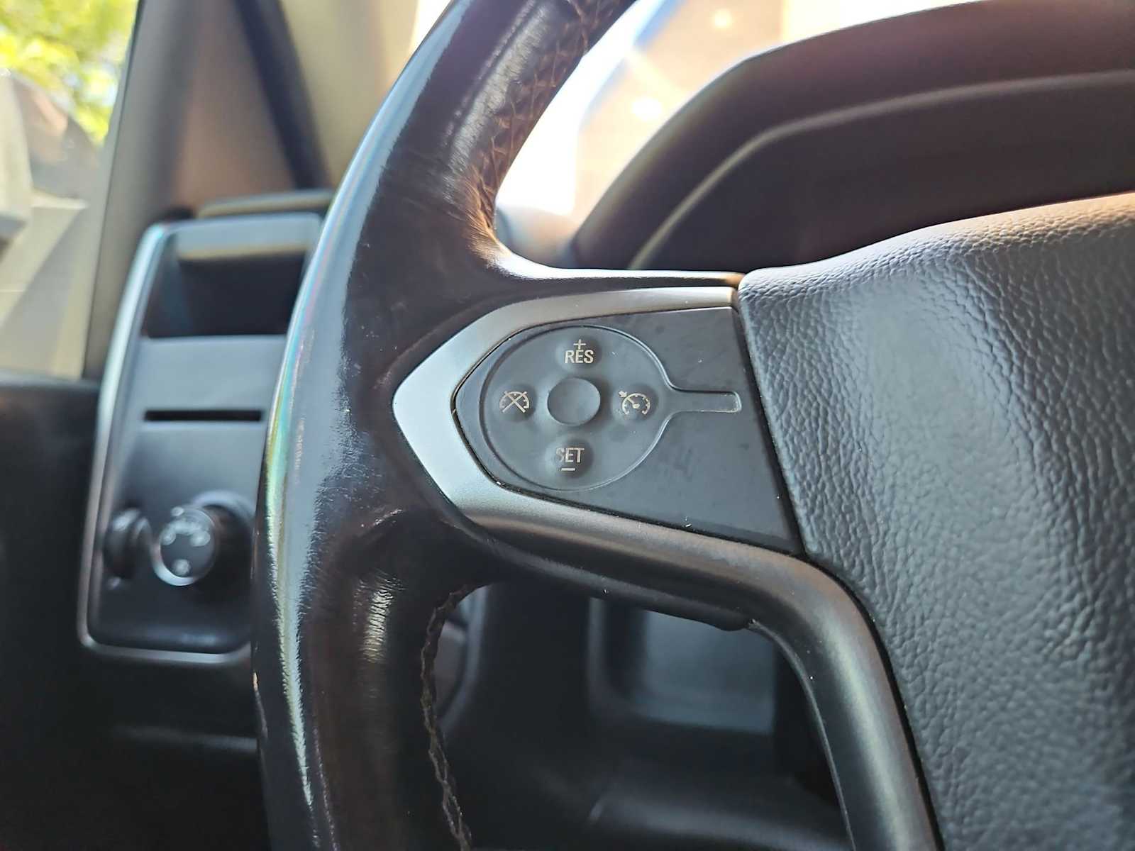 Thumbnail: 2019 Chevrolet Silverado 1500 - 24
