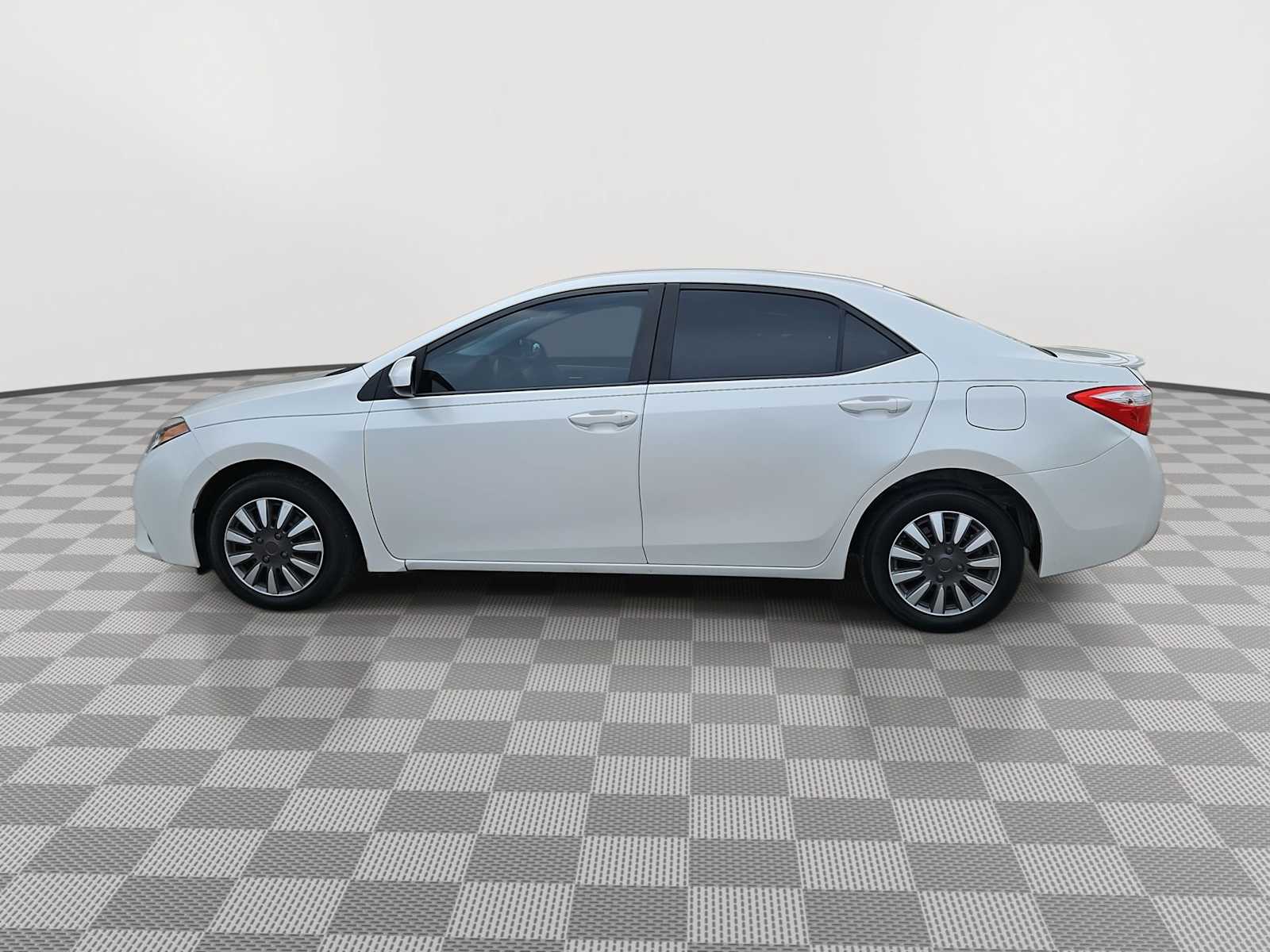 Thumbnail: 2014 Toyota Corolla - 5
