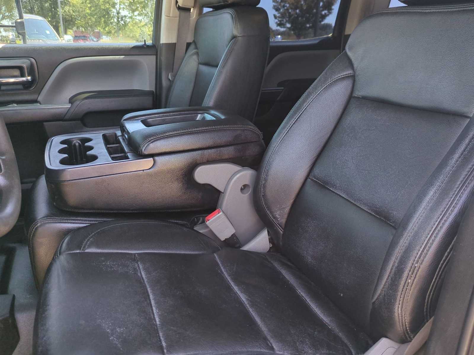 Thumbnail: 2017 GMC Sierra 2500 - 16