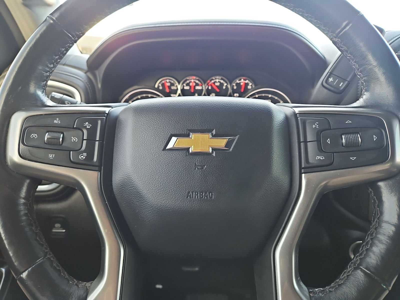 Thumbnail: 2022 Chevrolet Silverado 1500 - 24