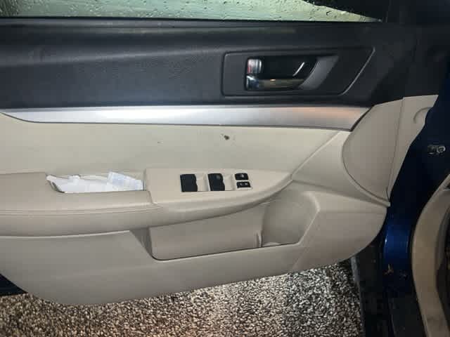 Thumbnail: 2010 Subaru Outback - 3