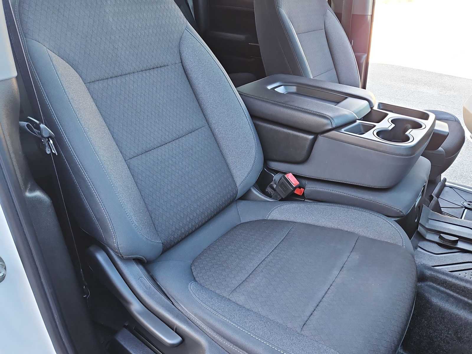 Thumbnail: 2019 Chevrolet Silverado 1500 - 22