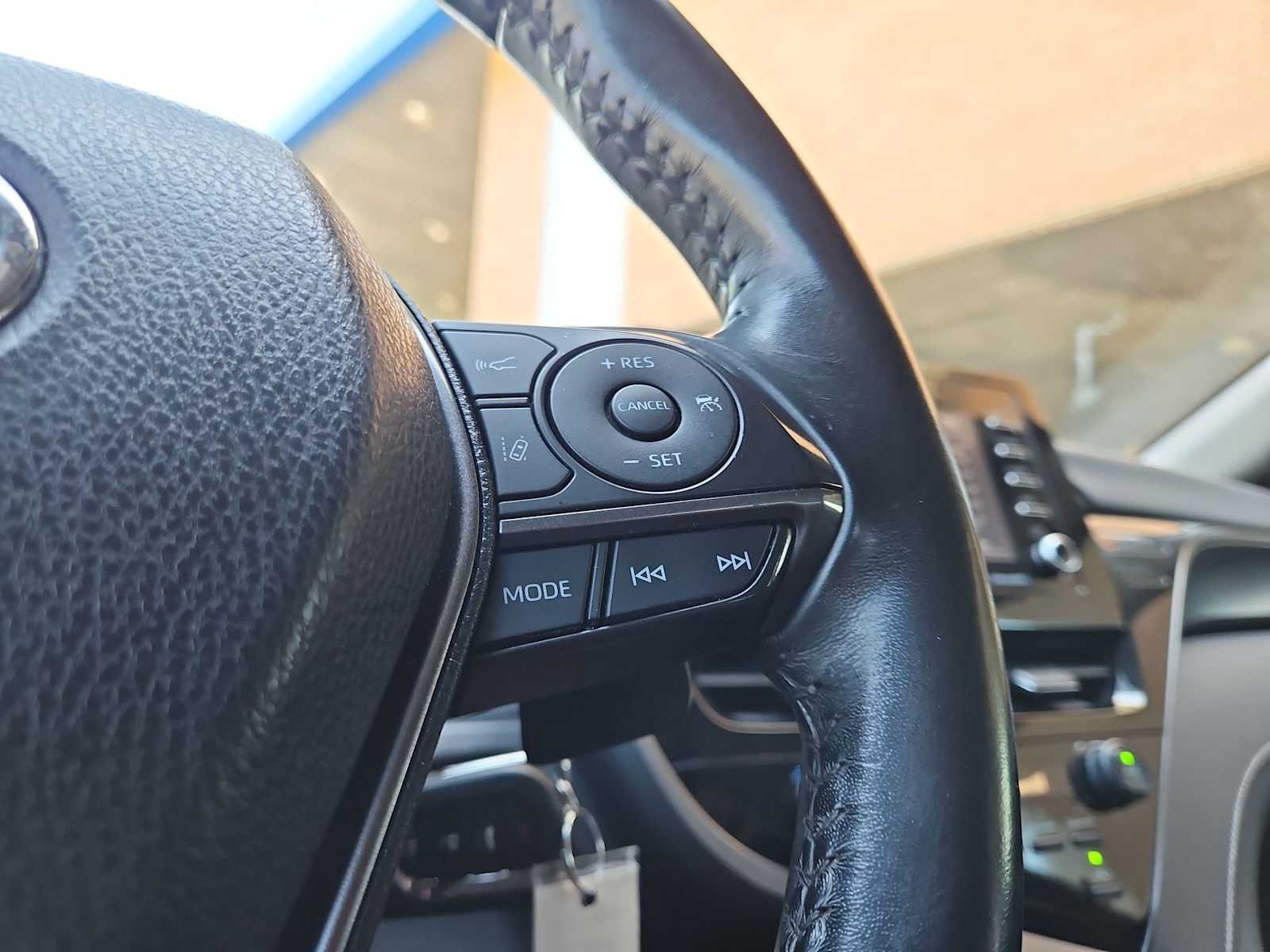 Thumbnail: 2021 Toyota Camry - 24