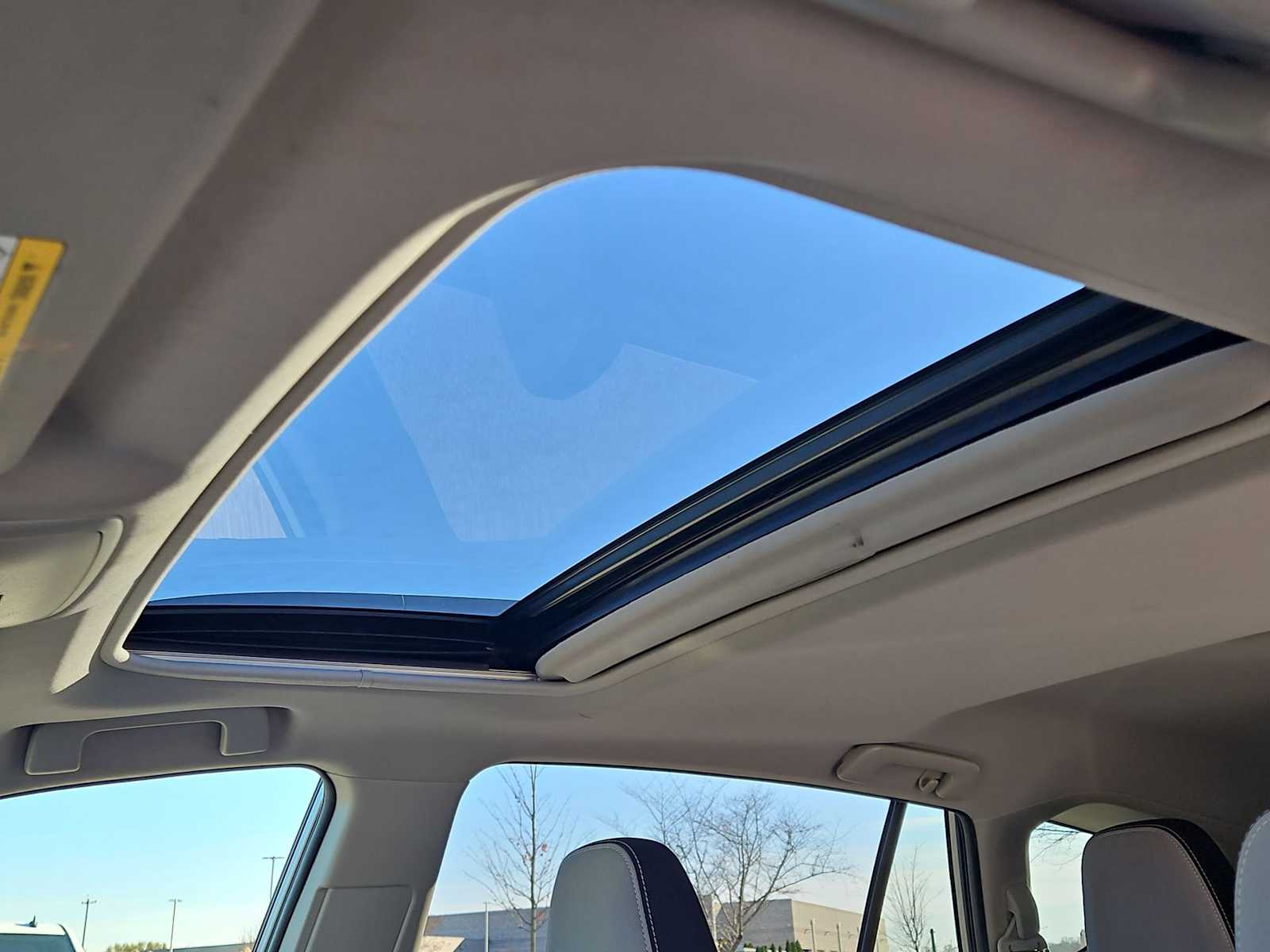 Thumbnail: 2017 Toyota RAV4 - 19