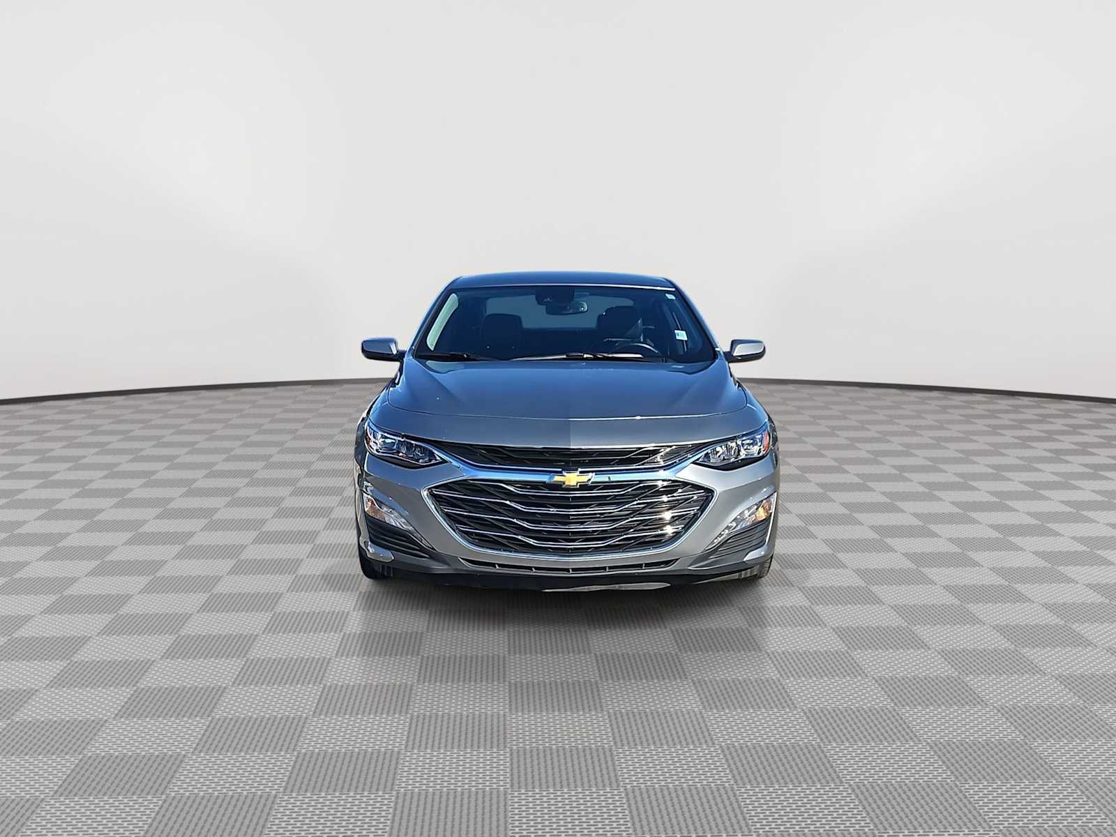 Thumbnail: 2024 Chevrolet Malibu - 3
