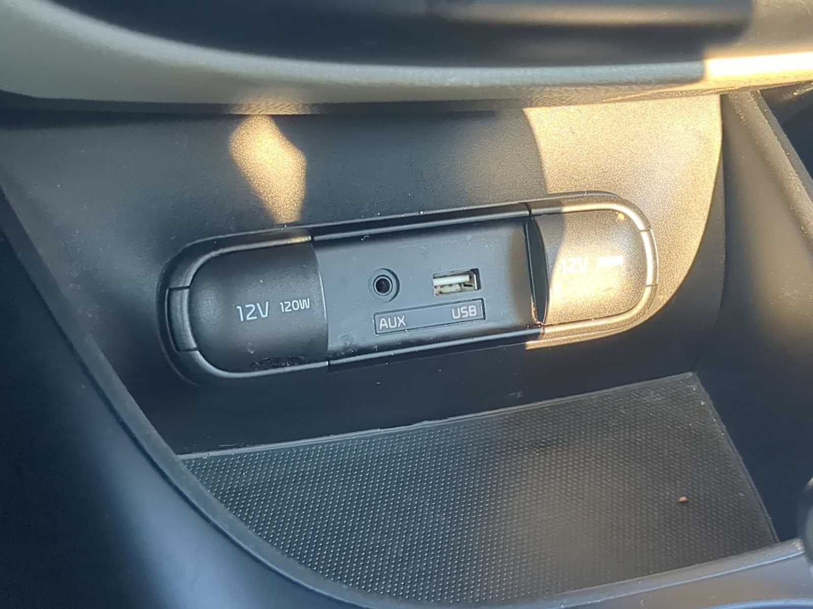 Thumbnail: 2016 Kia Soul - 28