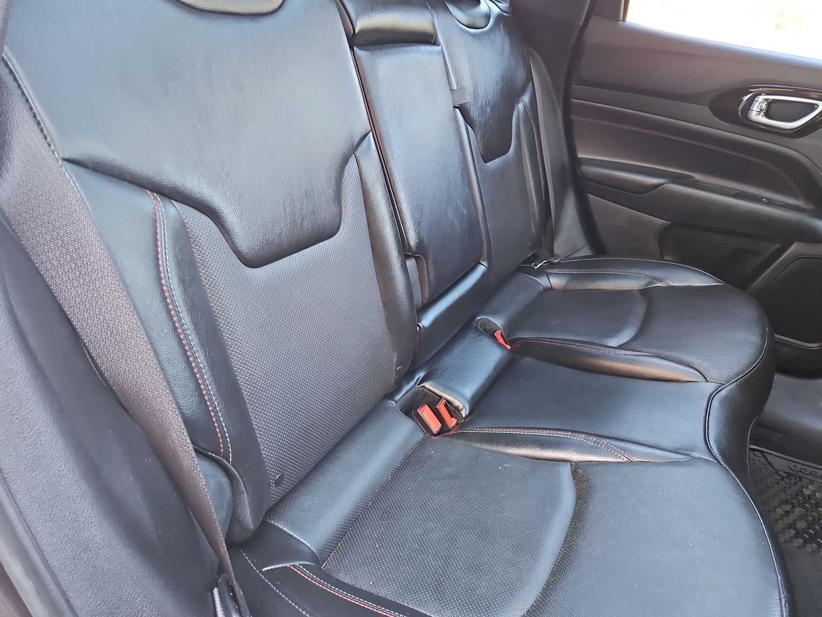 Thumbnail: 2023 Jeep Compass - 22