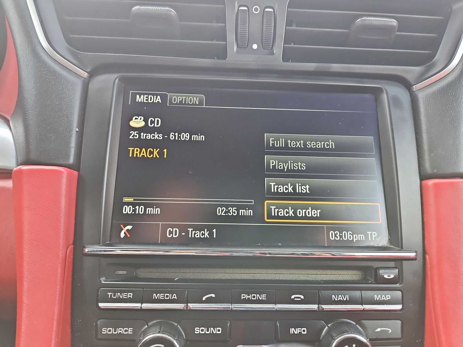 Thumbnail: 2014 Porsche 911 - 30