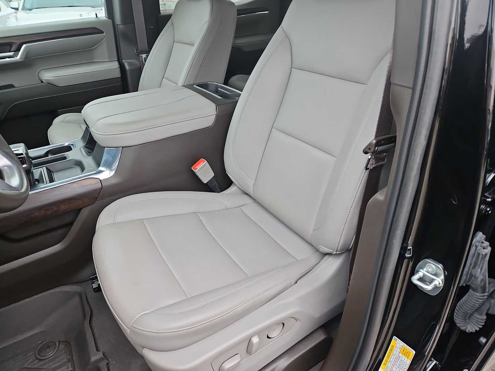 Thumbnail: 2023 GMC Sierra 1500 - 16