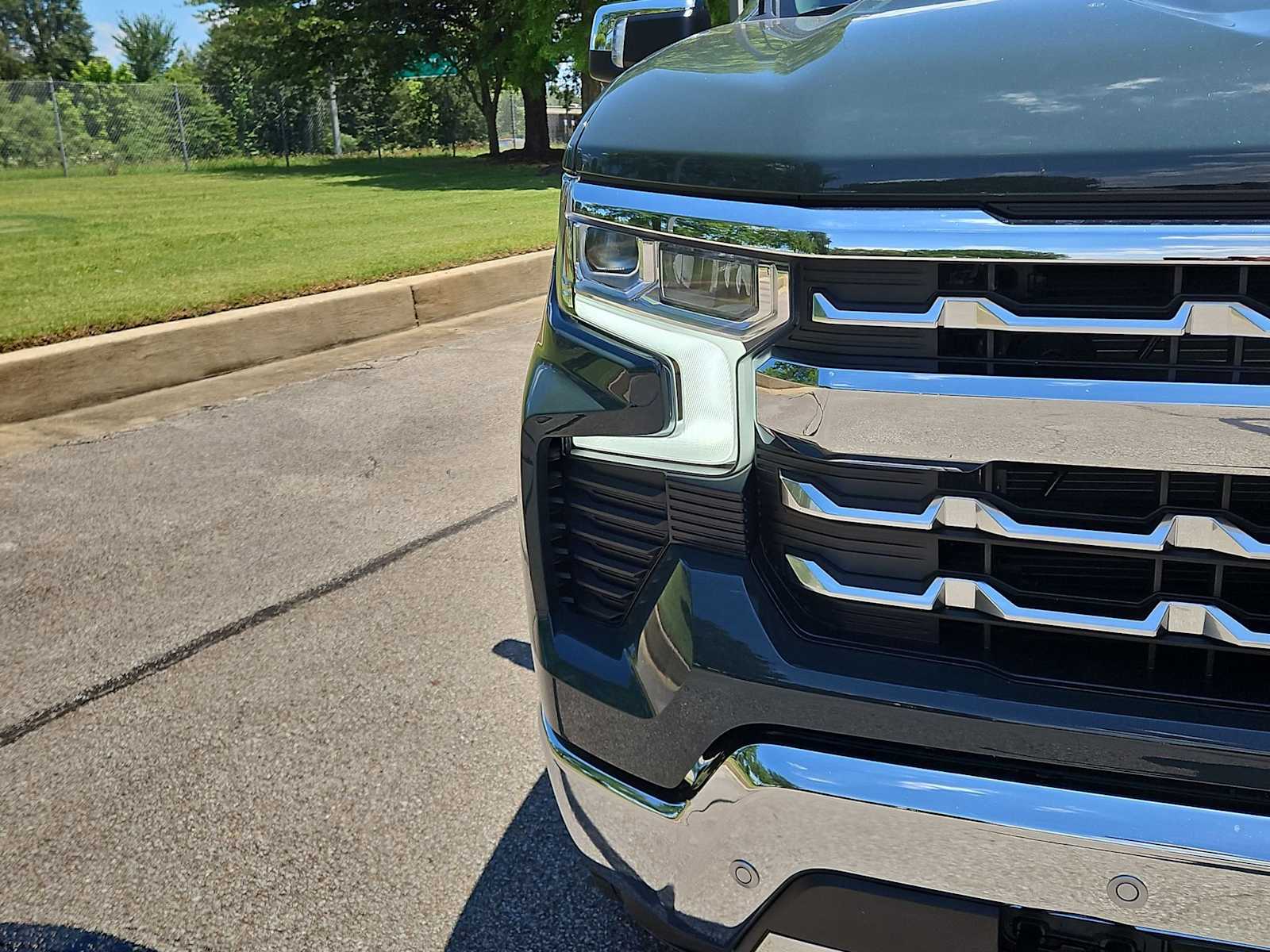 Thumbnail: 2026 Chevrolet Silverado 1500 - 11