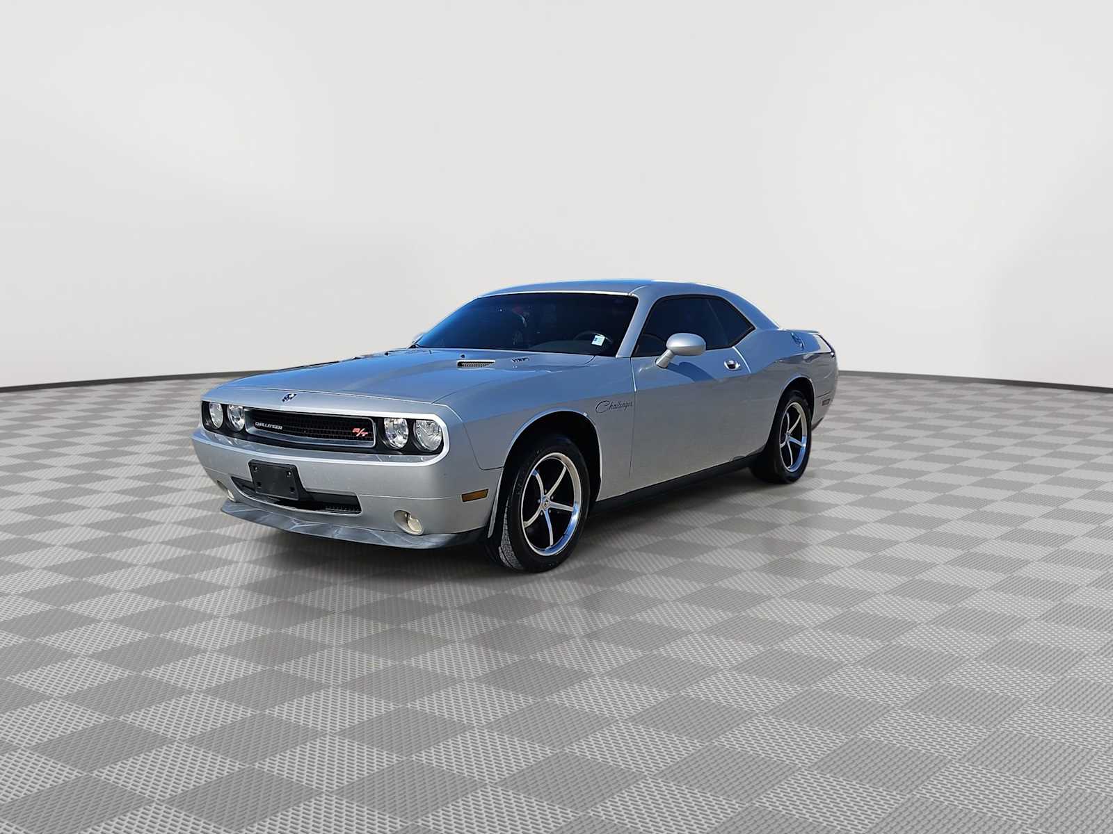 Thumbnail: 2010 Dodge Challenger - 4