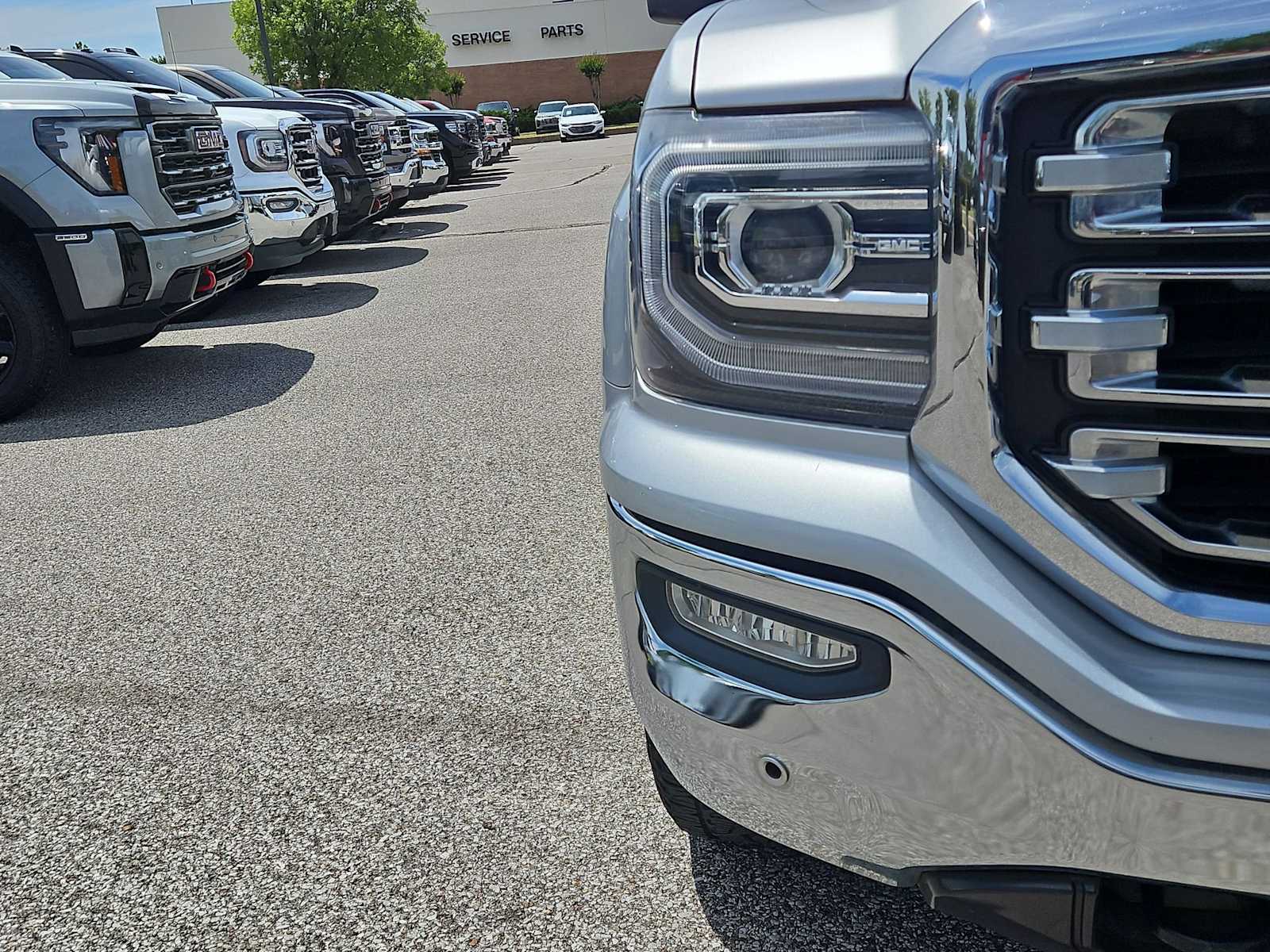 Thumbnail: 2018 GMC Sierra 1500 - 11
