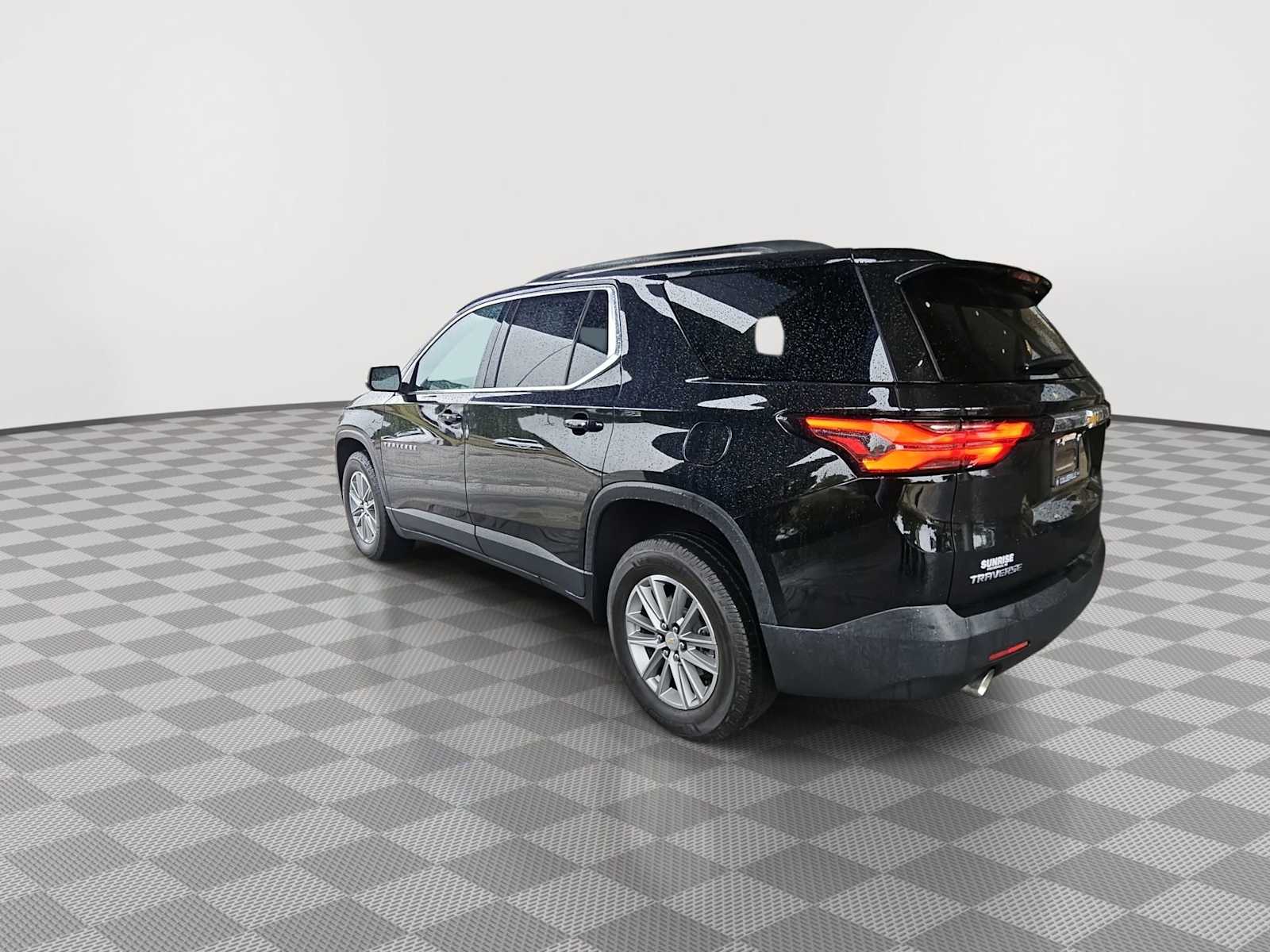Thumbnail: 2023 Chevrolet Traverse - 6