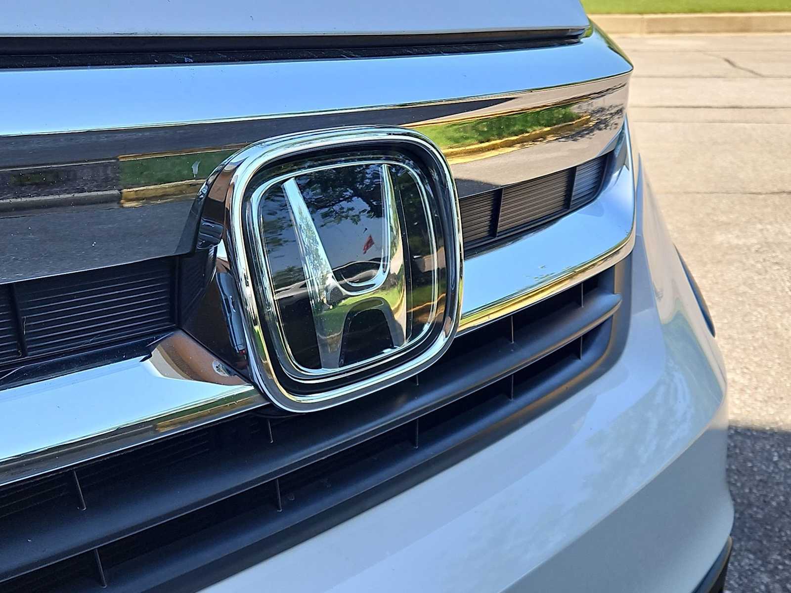 Thumbnail: 2021 Honda Pilot - 12