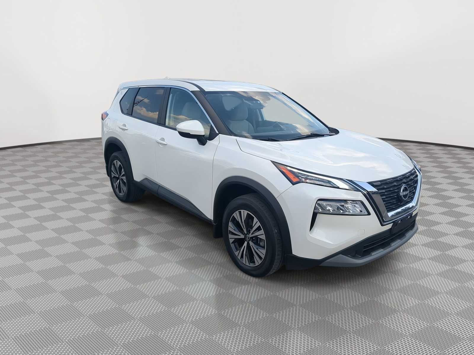 Thumbnail: 2023 Nissan Rogue - 2