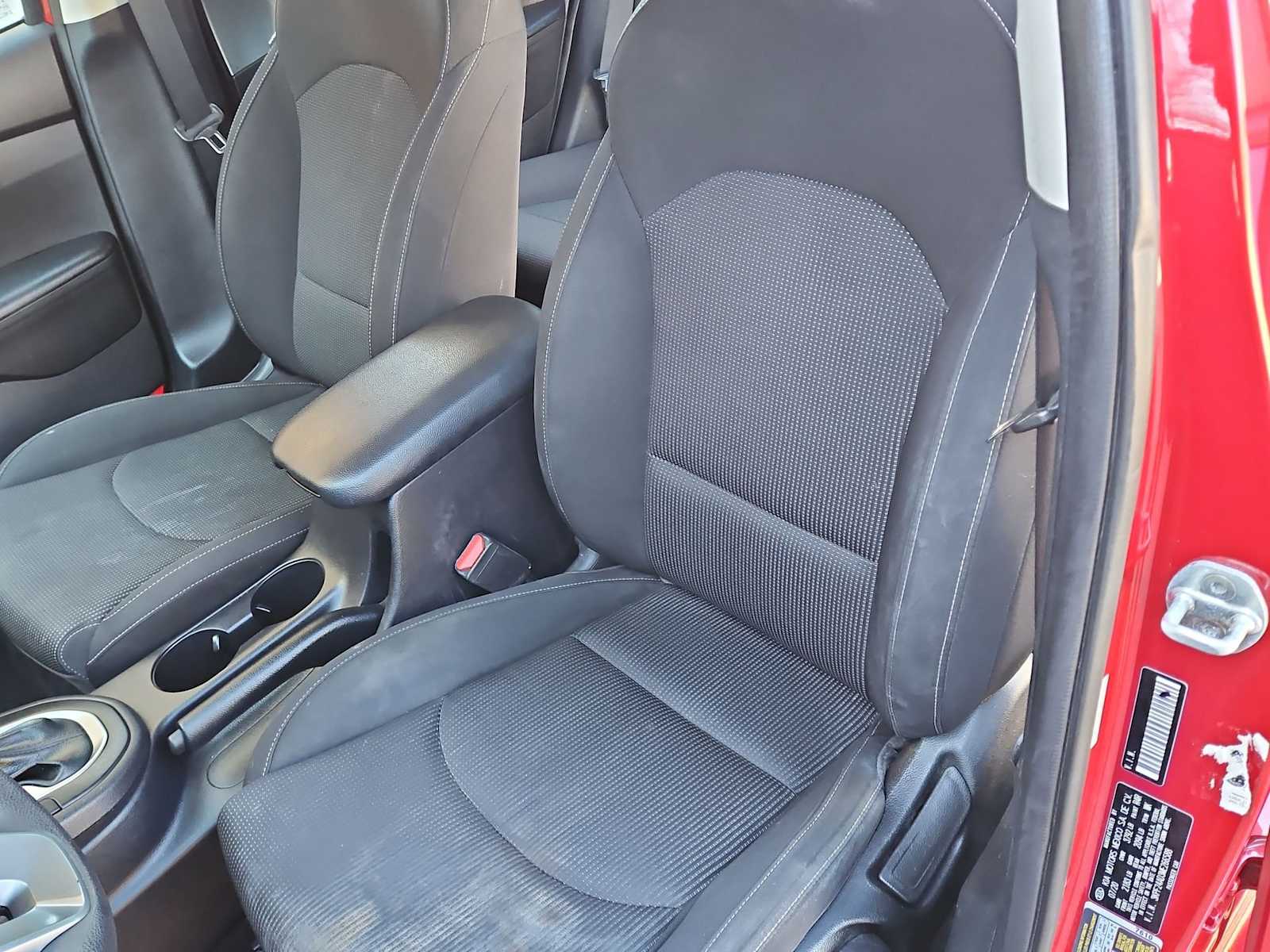 Thumbnail: 2021 Kia Forte - 17