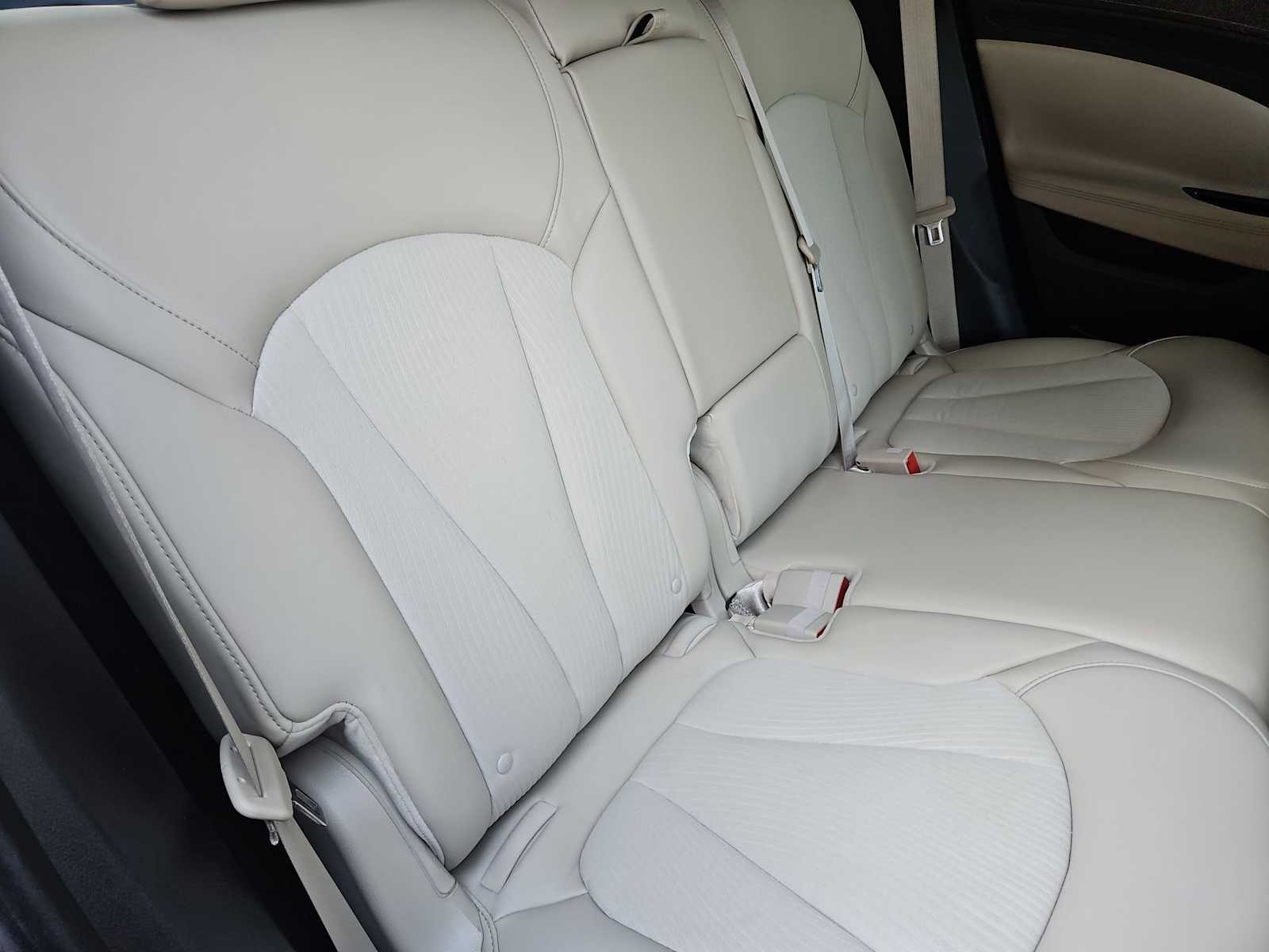 Thumbnail: 2017 Buick Envision - 21