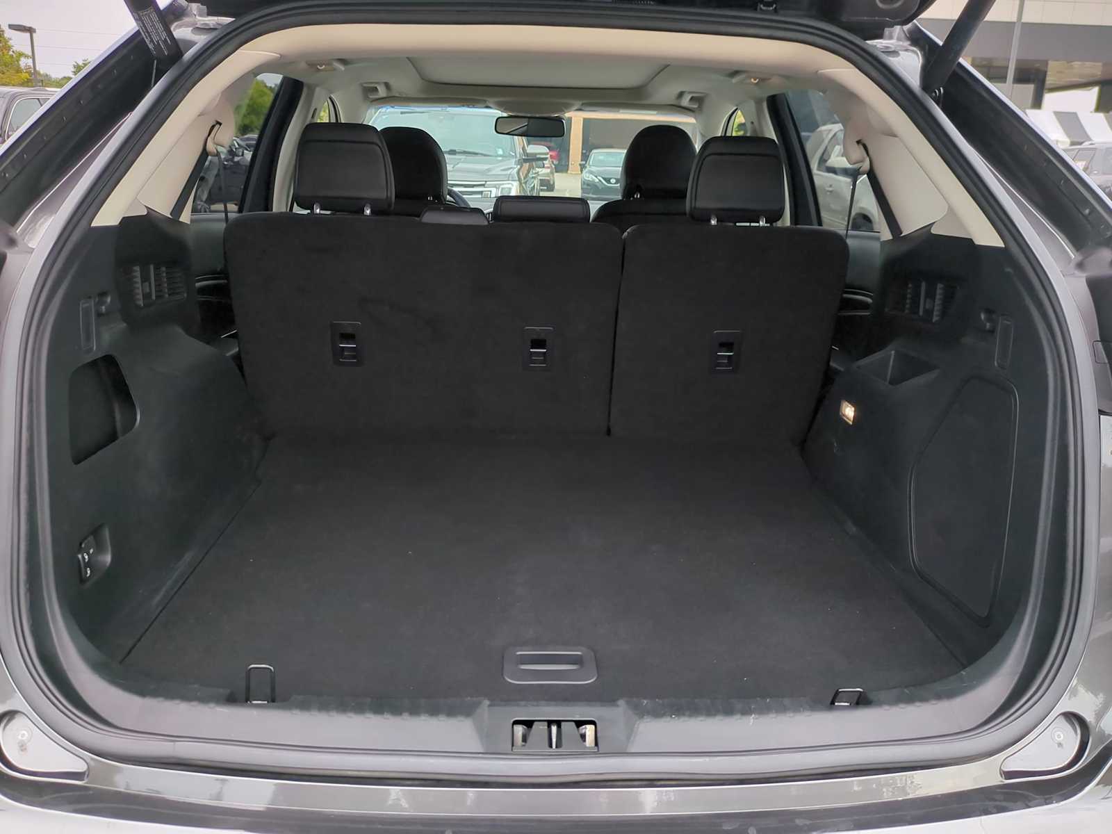 Thumbnail: 2019 Ford Edge - 37