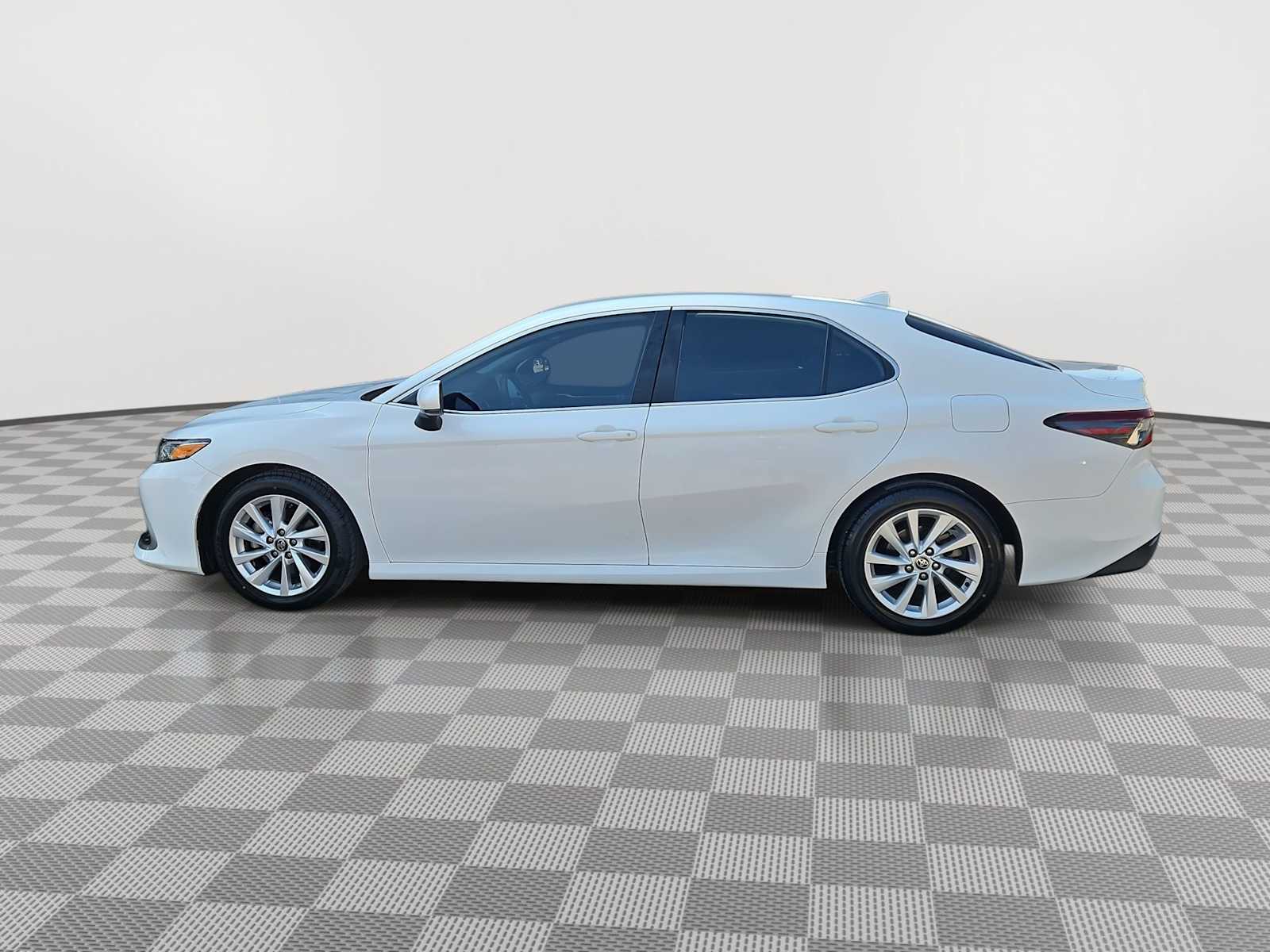 Thumbnail: 2022 Toyota Camry - 5