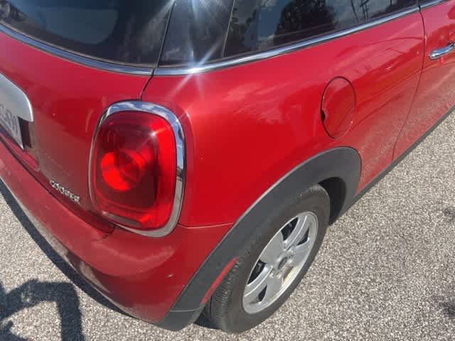 Thumbnail: 2015 MINI Cooper Hardtop - 13