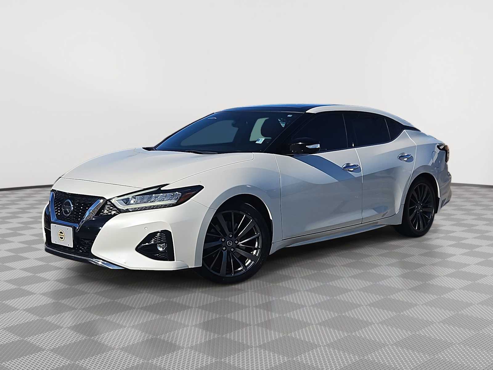 Thumbnail: 2019 Nissan Maxima - 1