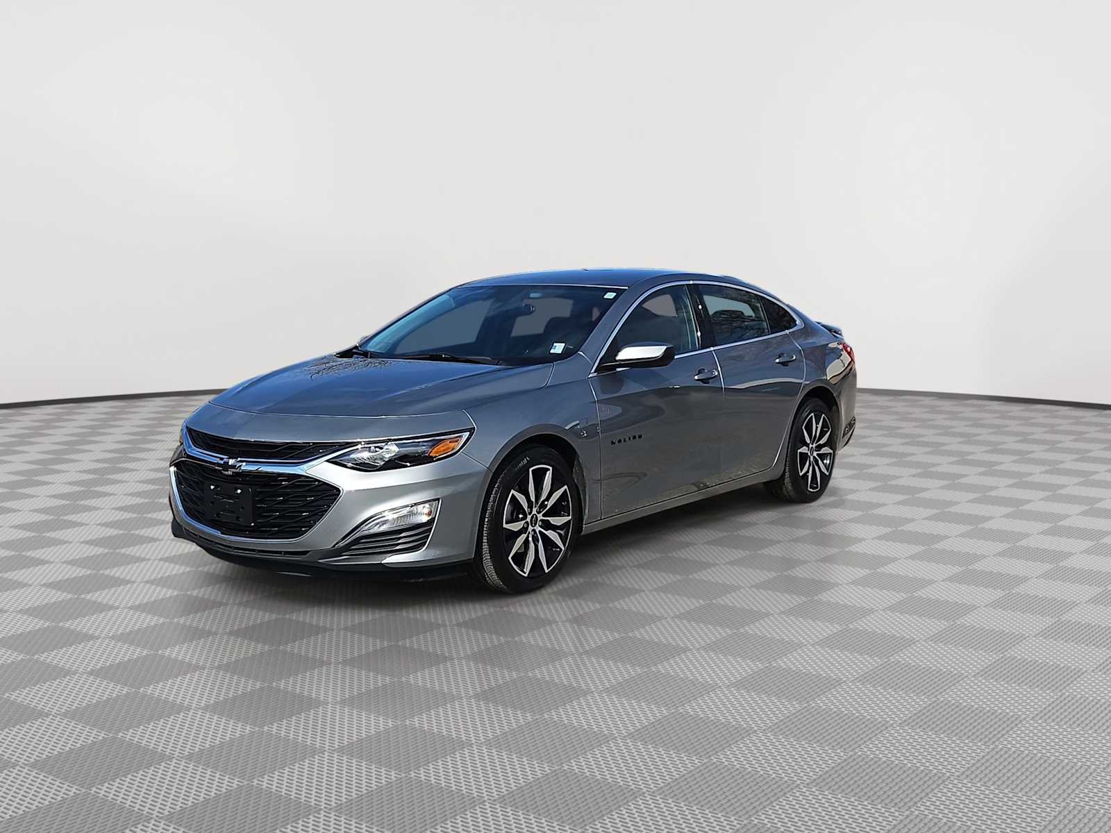 Thumbnail: 2024 Chevrolet Malibu - 4