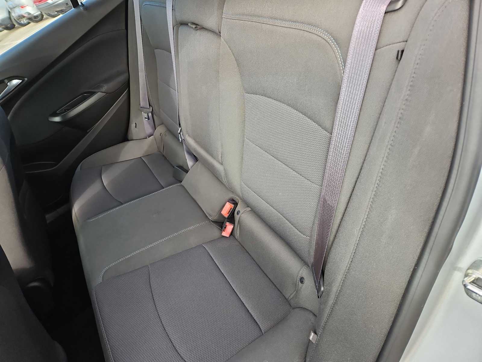 Thumbnail: 2017 Chevrolet Cruze - 18