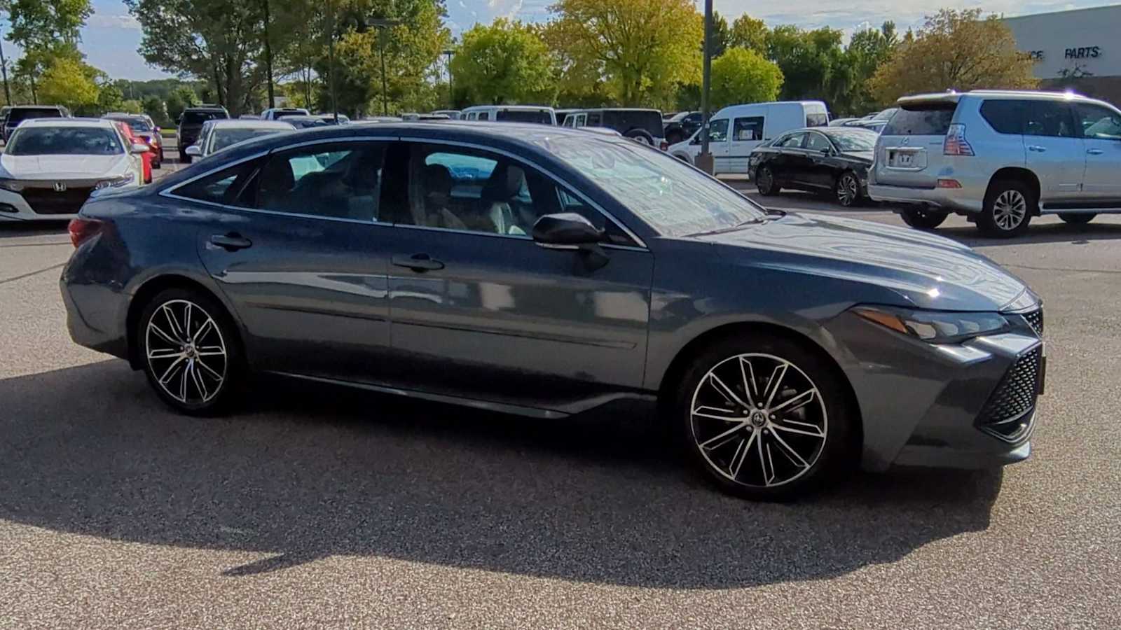 Thumbnail: 2020 Toyota Avalon - 2