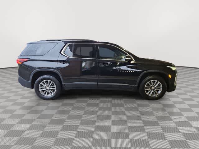 Thumbnail: 2022 Chevrolet Traverse - 17