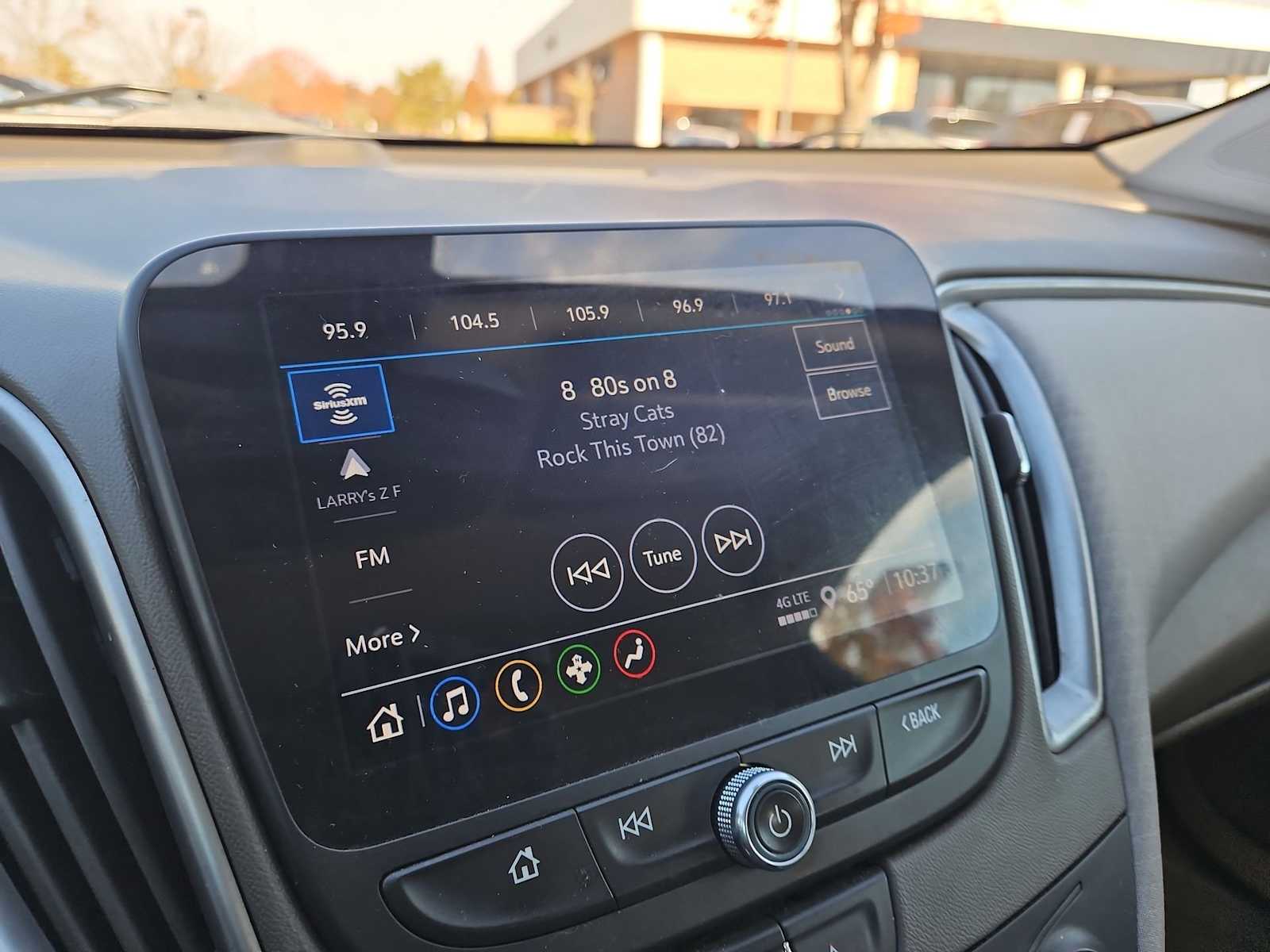 Thumbnail: 2022 Chevrolet Malibu - 30