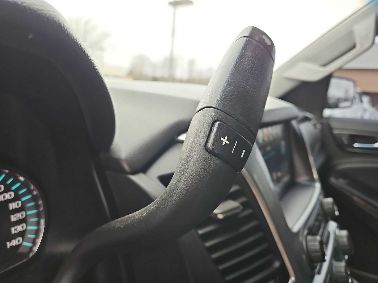 Thumbnail: 2016 Chevrolet Tahoe - 33