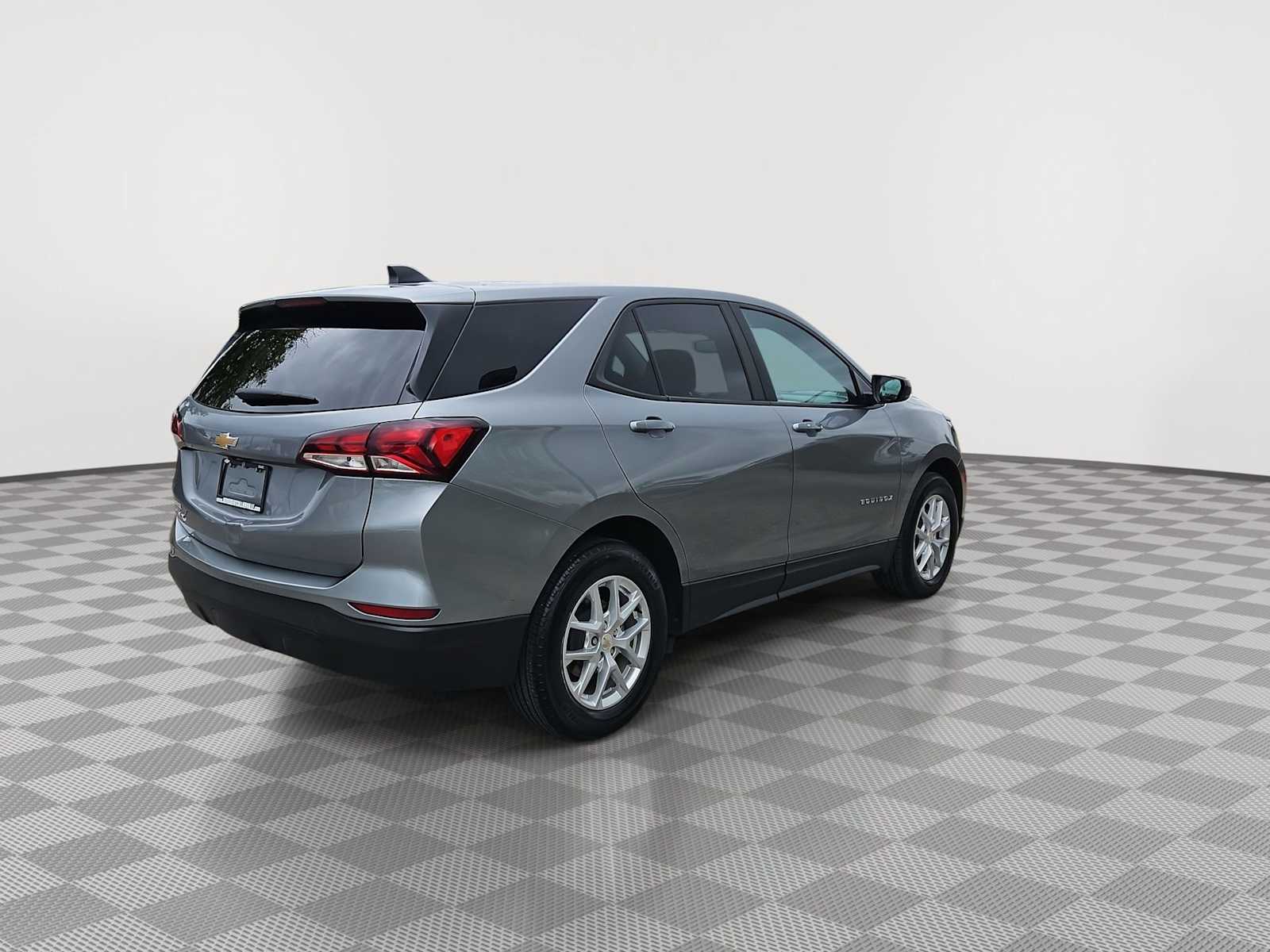 Thumbnail: 2023 Chevrolet Equinox - 8