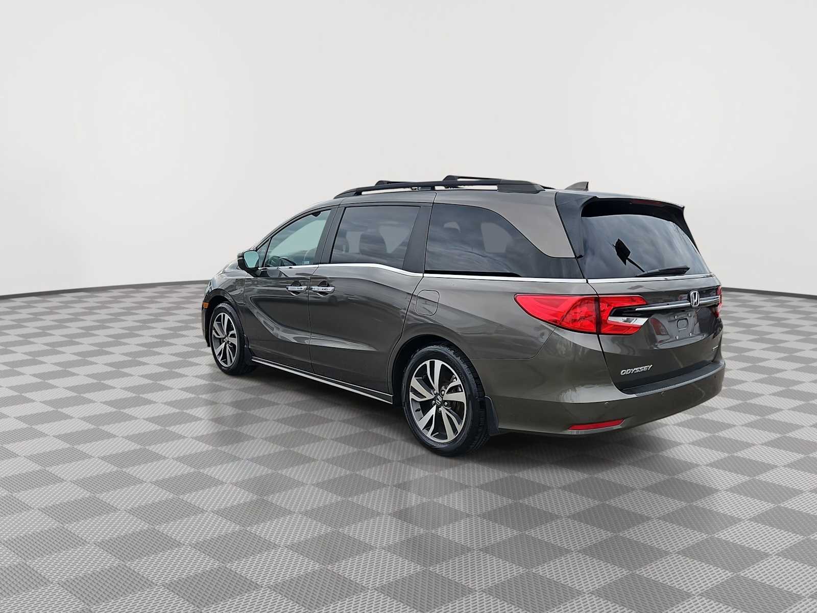 Thumbnail: 2022 Honda Odyssey - 6