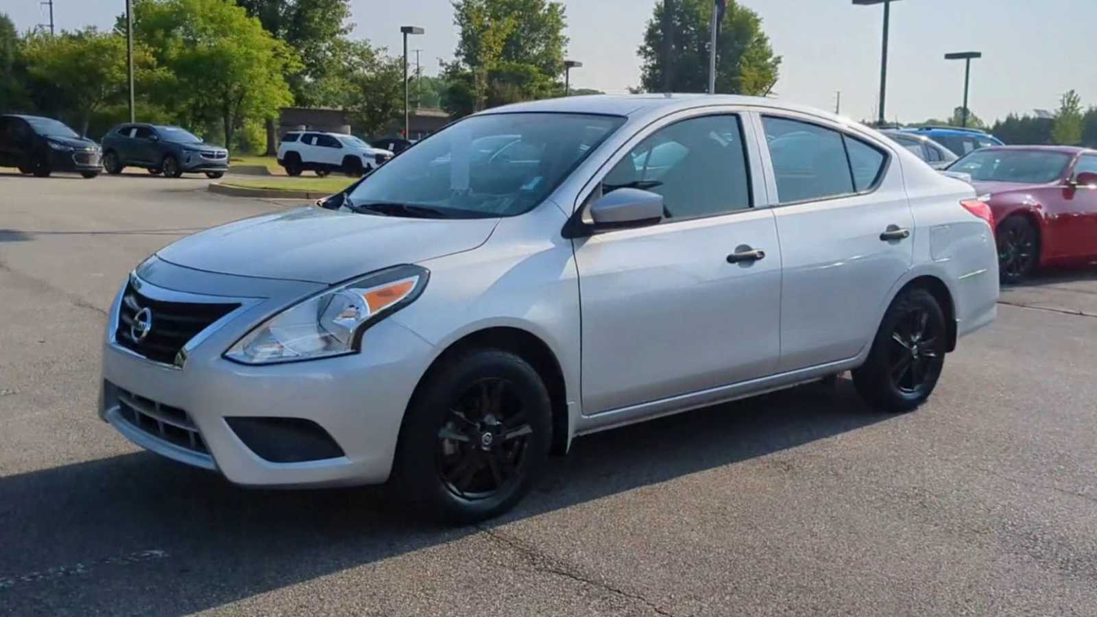 Thumbnail: 2019 Nissan Versa - 4