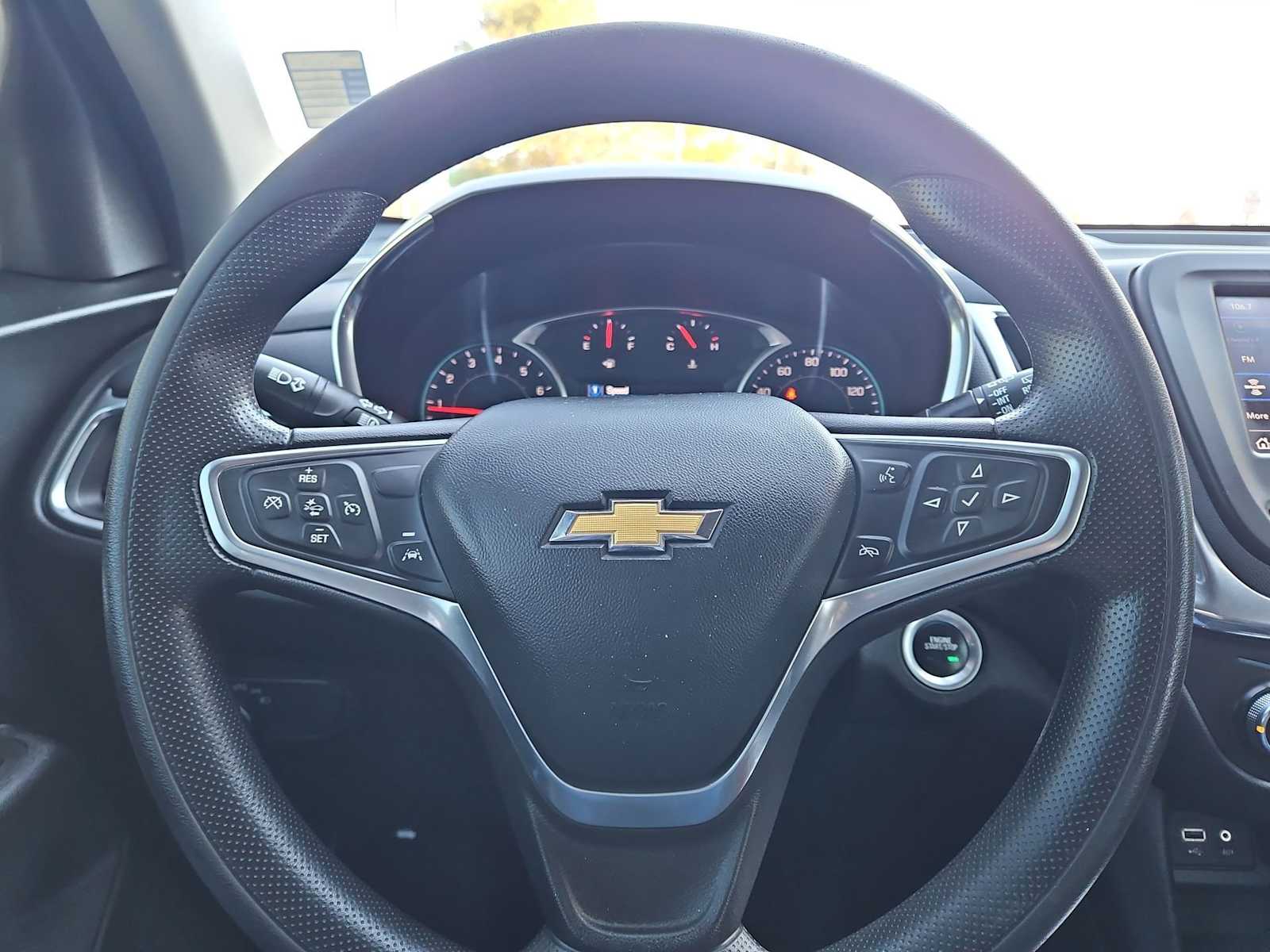 Thumbnail: 2022 Chevrolet Equinox - 23