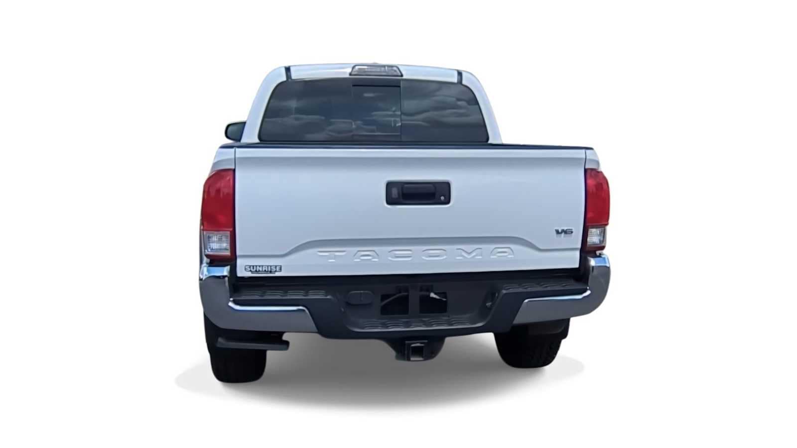 Thumbnail: 2017 Toyota Tacoma - 7