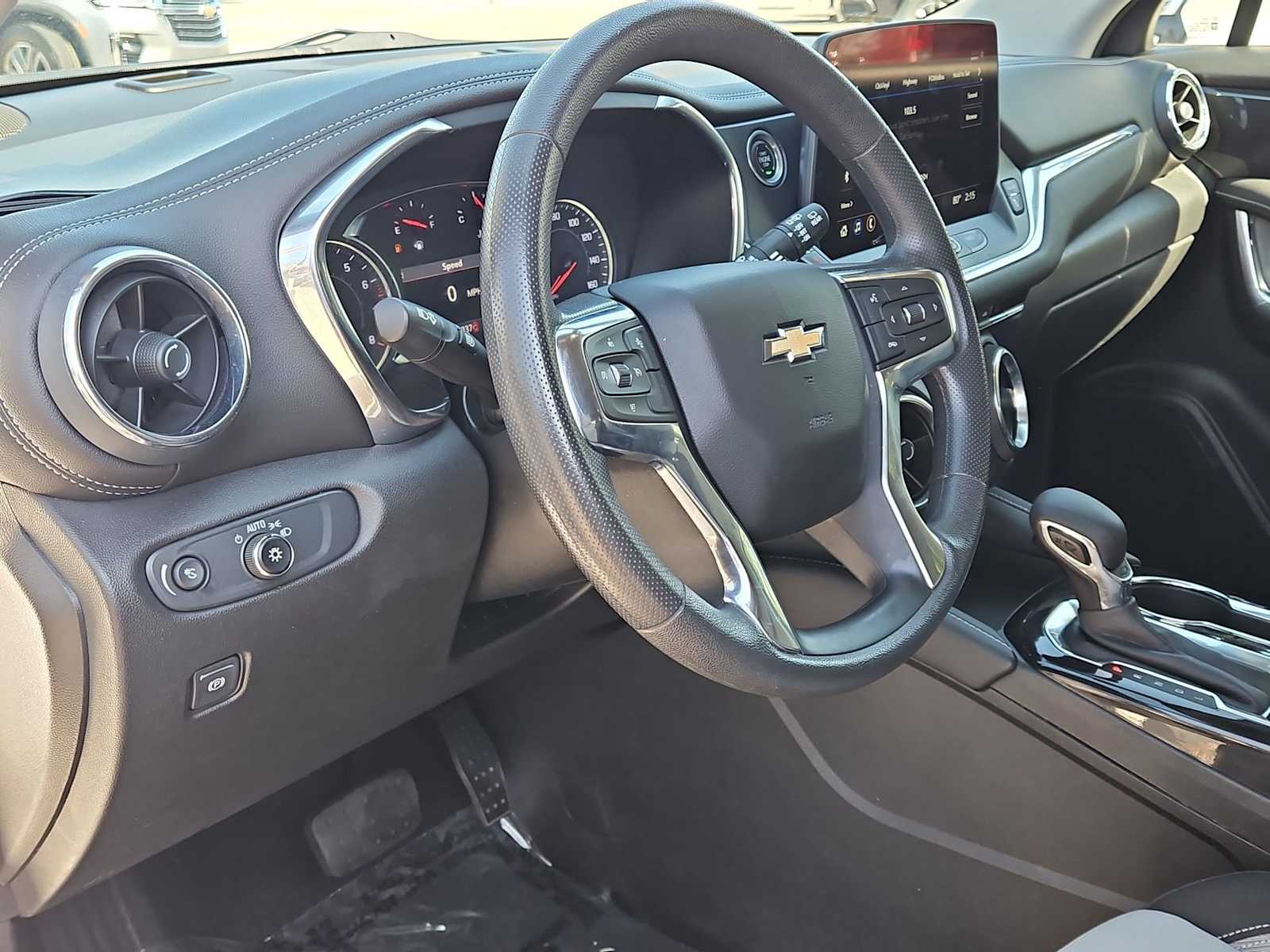 Thumbnail: 2023 Chevrolet Blazer - 10