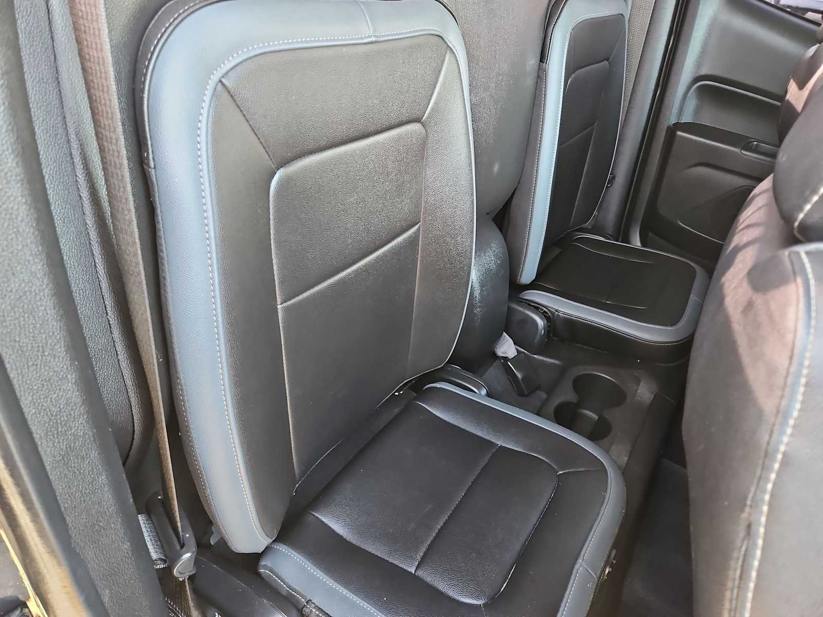 Thumbnail: 2019 Chevrolet Colorado - 21