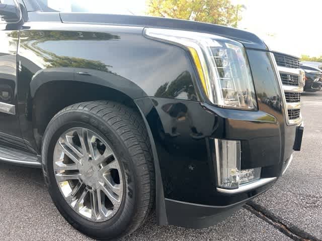 Thumbnail: 2017 Cadillac Escalade - 3