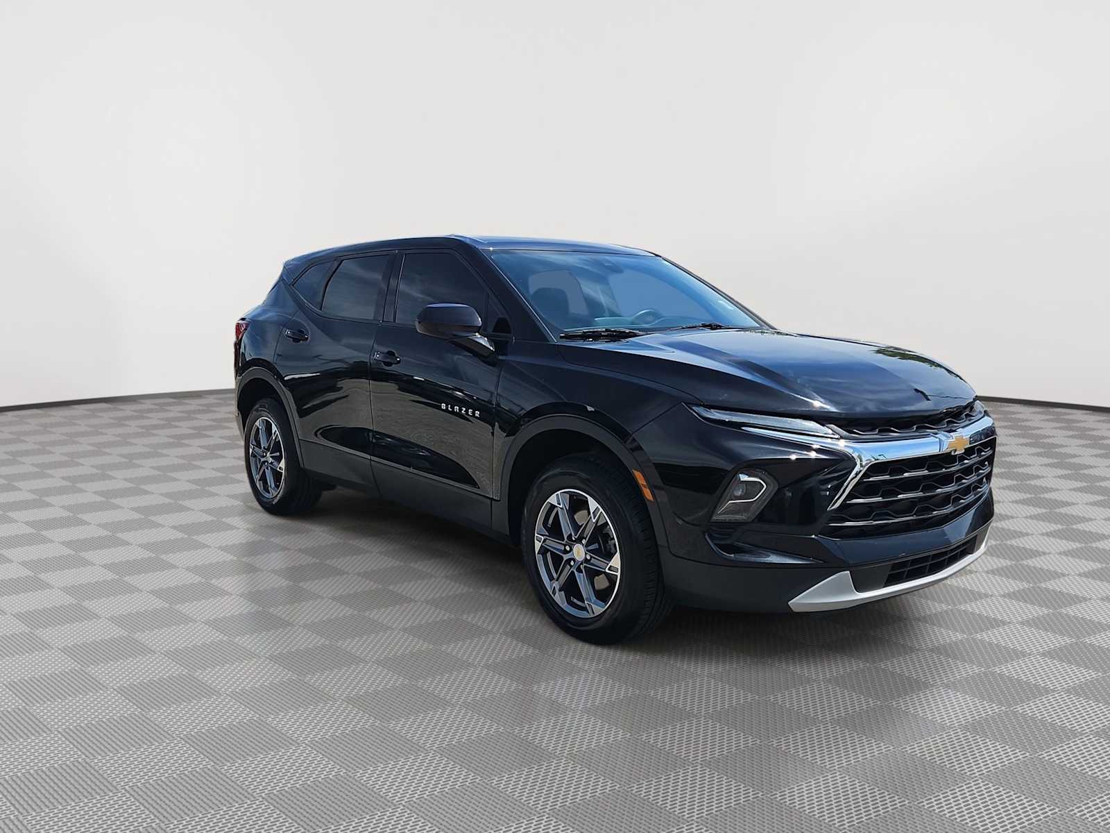 Thumbnail: 2024 Chevrolet Blazer - 2