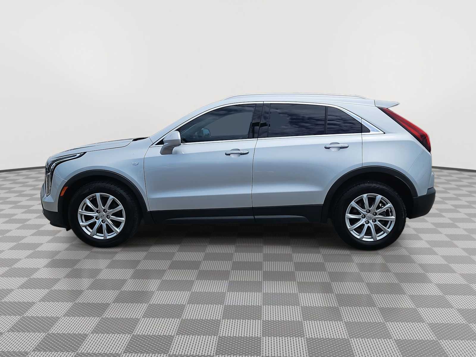 Thumbnail: 2019 Cadillac XT4 - 5