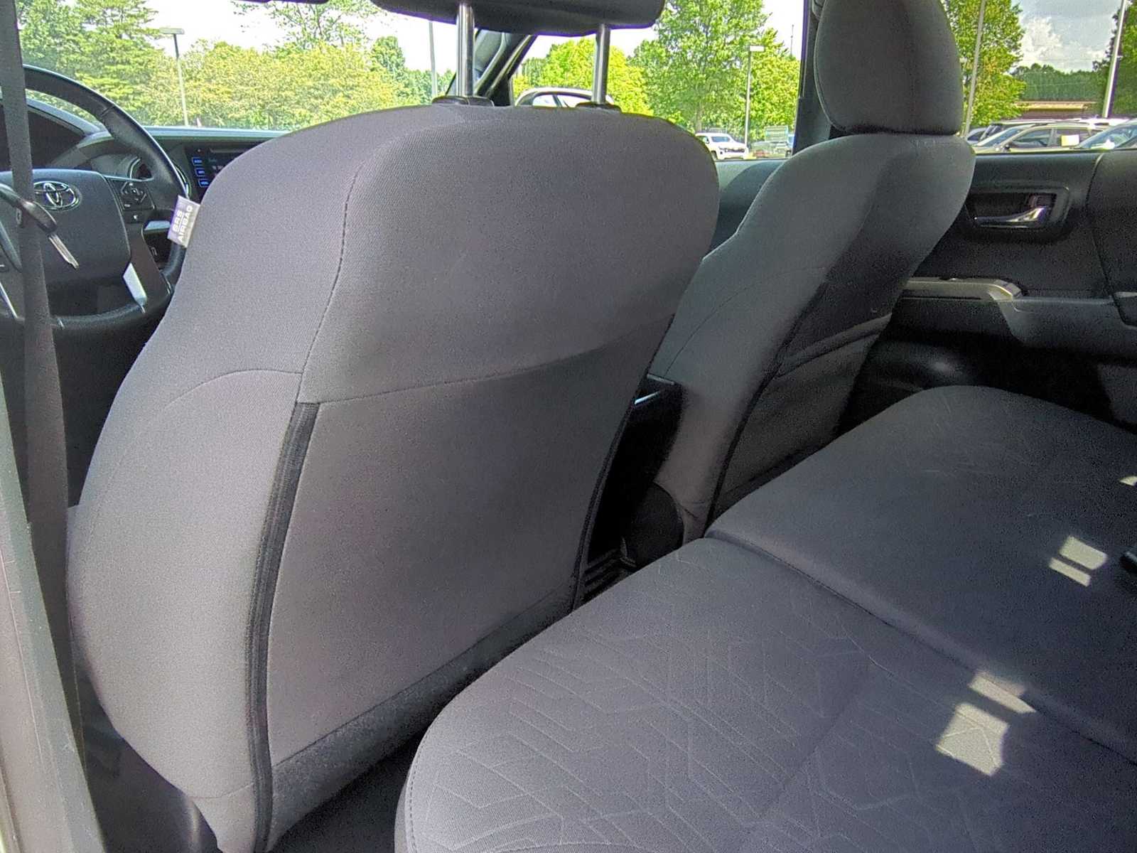 Thumbnail: 2017 Toyota Tacoma - 18