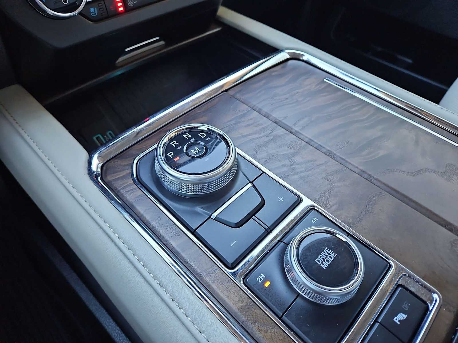 Thumbnail: 2020 Ford Expedition - 33