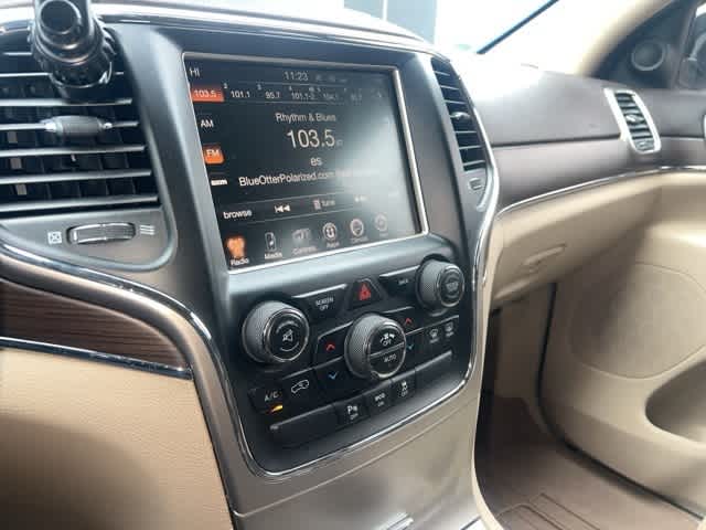 Thumbnail: 2015 Jeep Grand Cherokee - 11