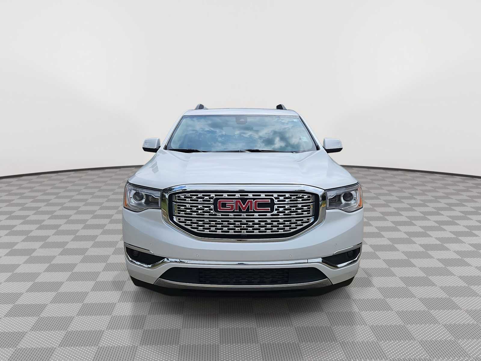 Thumbnail: 2017 GMC Acadia - 3