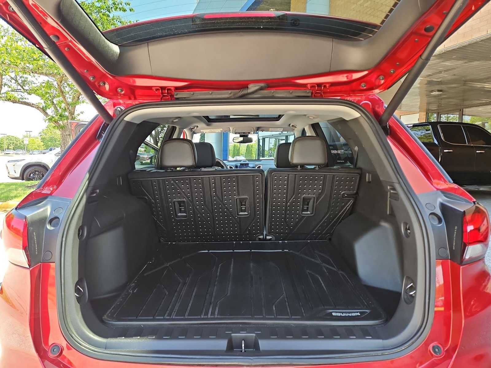 Thumbnail: 2023 Chevrolet Equinox - 37